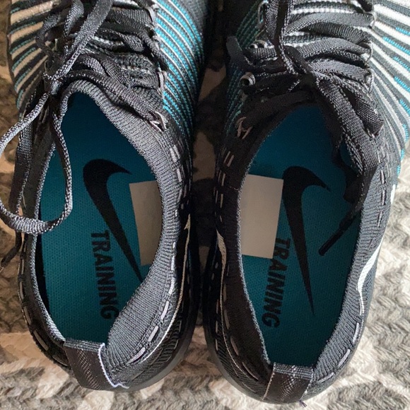 Nike Free Run Shoes - Picture 2 of 5